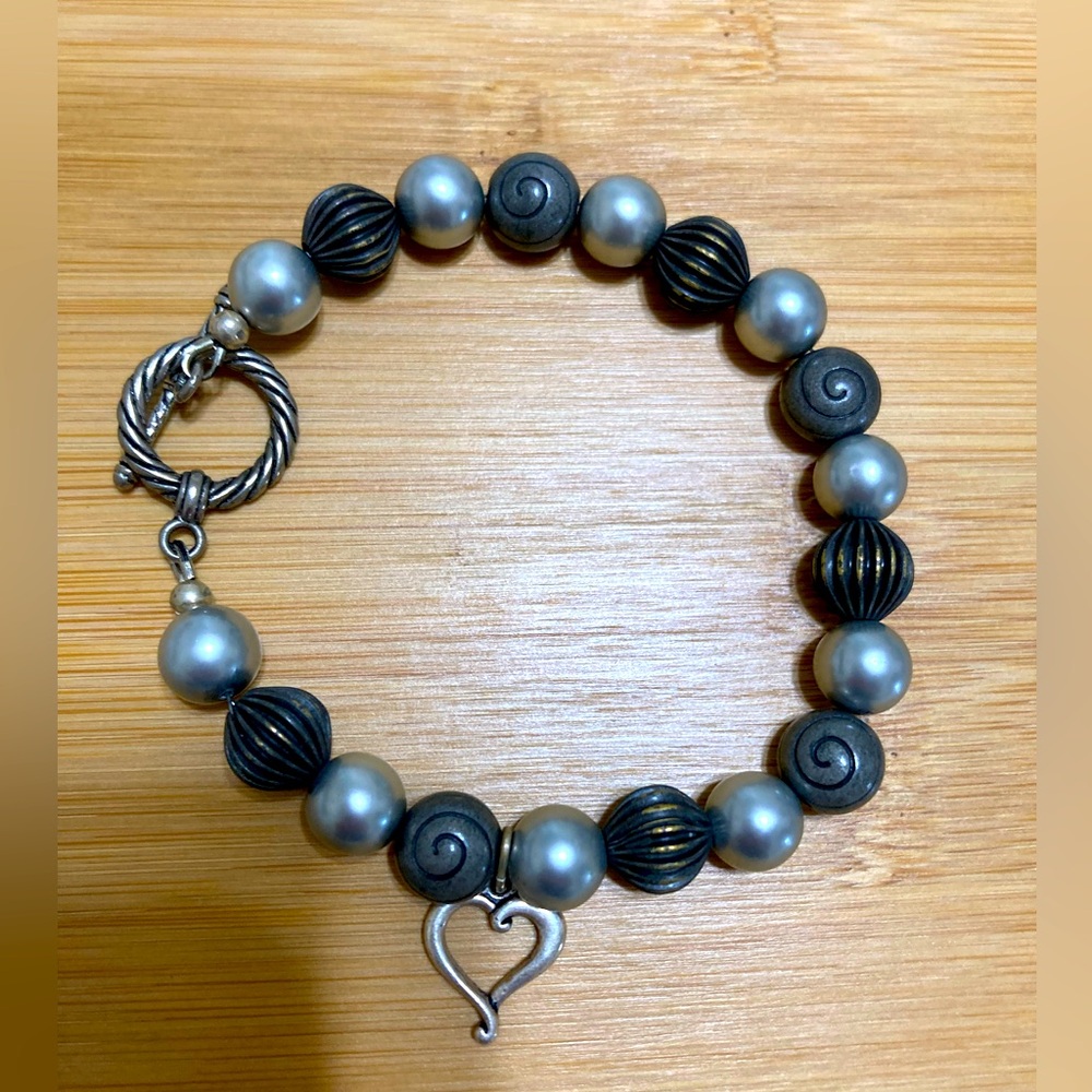 Heart beaded bracelet 🖤